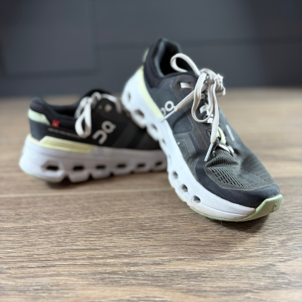 Women's On Running Cloudrunner 2 Sneakers Shadow/Lima Size 6.5 On Cloud